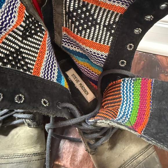 Steve Madden Black Leather Lace-Up Combat Boots with Plaid Liner - Picture 4 of 4